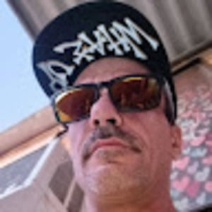 Meet your Posher, Adam